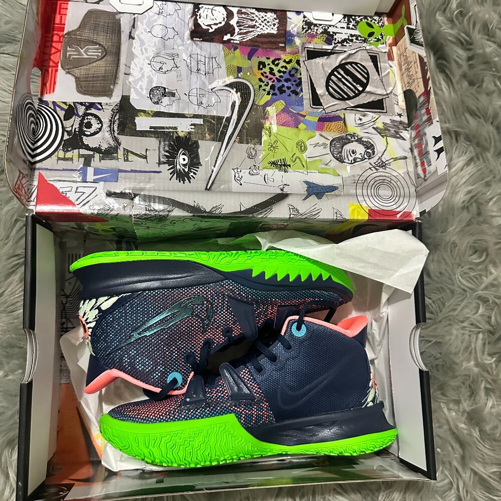Kyrie 7, Midnight Navy, Youth Size 6.5